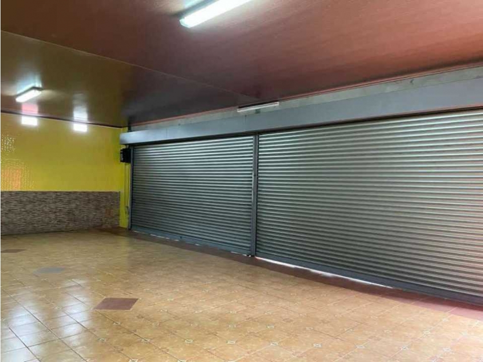 VENTA O ALQUILER LOCAL COMERCIAL parque lefebre - 3
