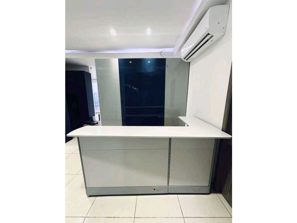 VENTA O ALQUILER OFICINAS PH GOLDEN POINT - 2