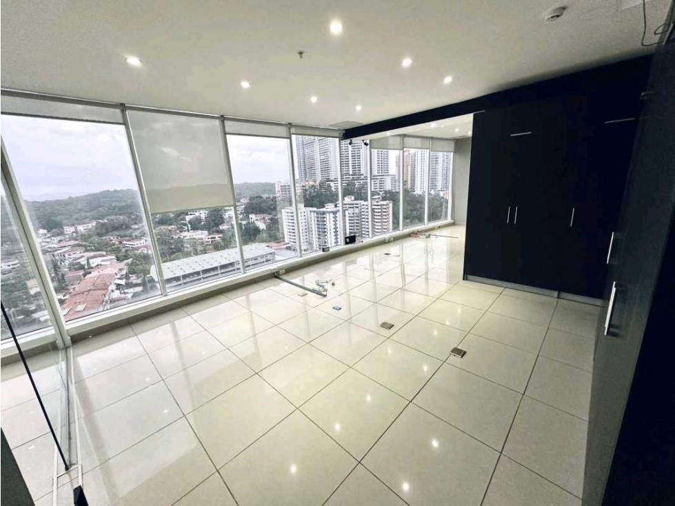 VENTA O ALQUILER OFICINAS PH GOLDEN POINT - 5