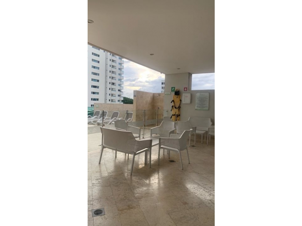 VENTA O ARRIENDO APARTAMENTO DE 3 ALCOBAS EN MANGA SIN MUEBLES — foto 2
