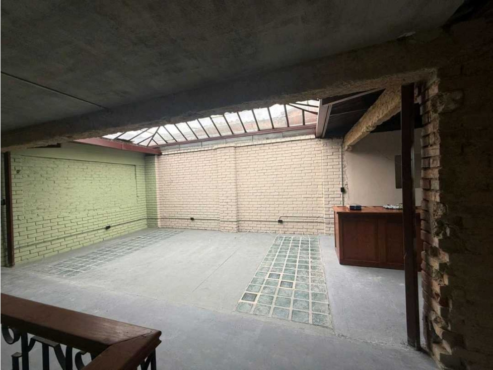 Venta o Arriendo Bodega Barrios Unidos / 7 de Agosto
