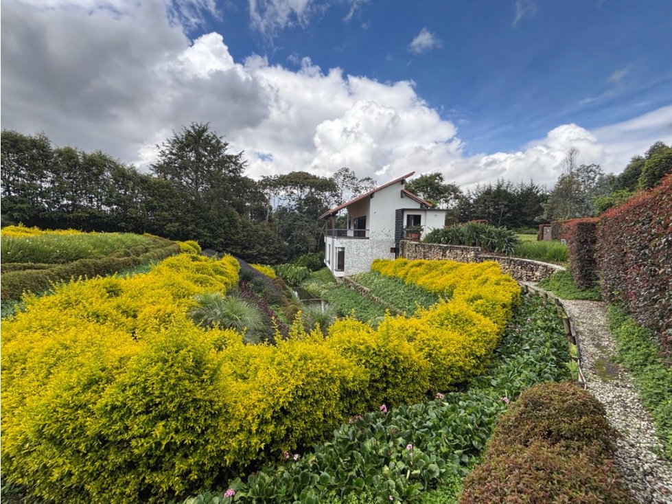 Venta o arriendo casa campestre en Rionegro Vía San Antonio La Ceja