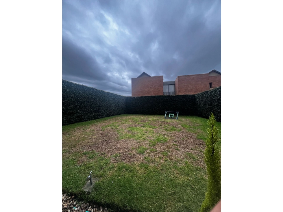ARRIENDO CASA EN FONTANAR — foto 2