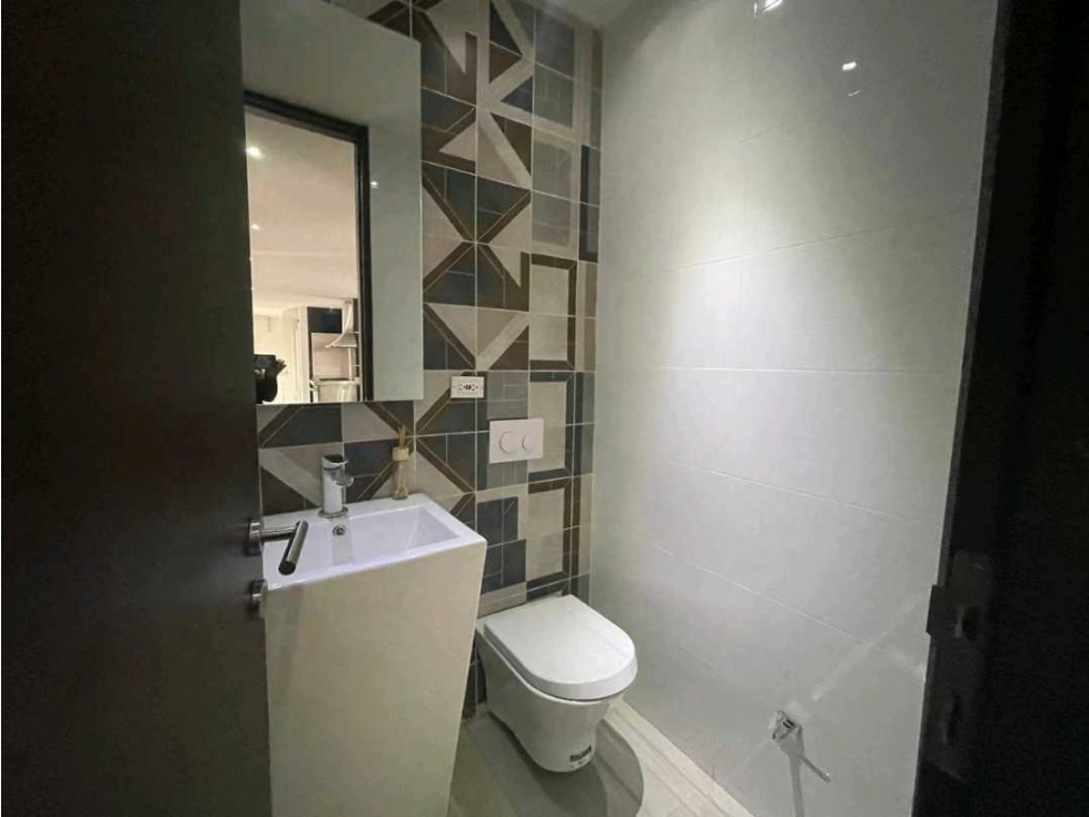 Venta de amplio apartamento en Rosales Bajo — foto 6