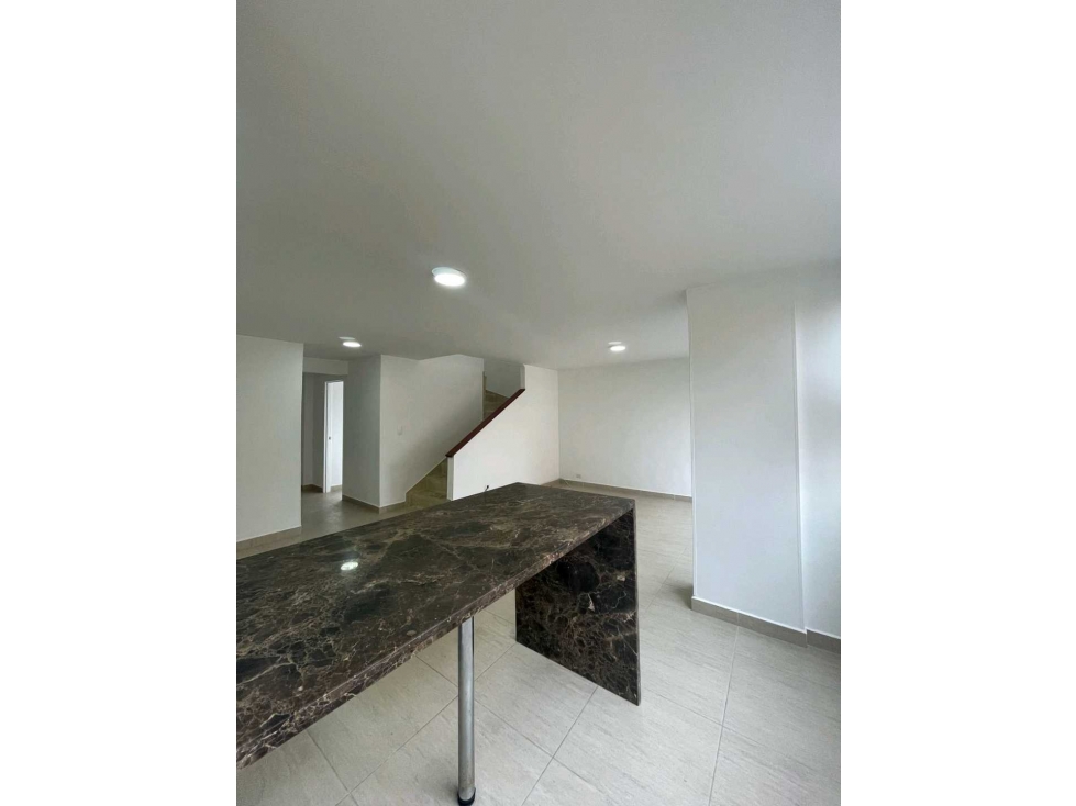 Venta o arriendo de apartamento duplex en Laureles — foto 4