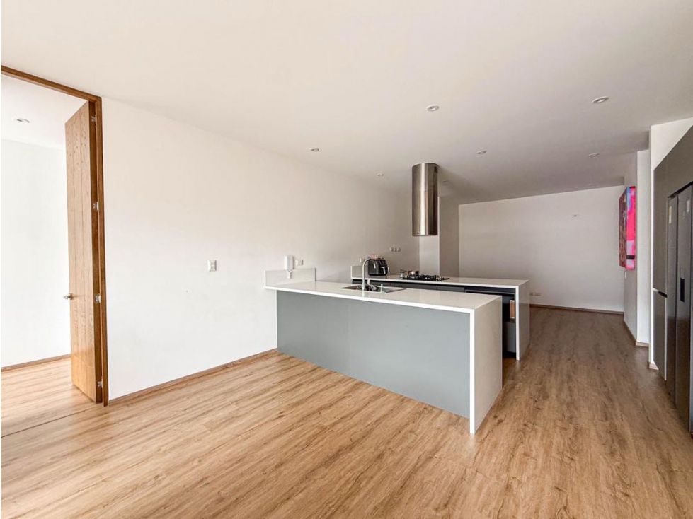 VENTA O ARRIENDO MODERNO APARTAMENTO CON VISTA — foto 2