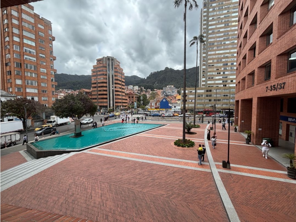 ARRIENDO OFICINA 215m2 +Garaje+Deposito Centro Empresarial Chapinero
