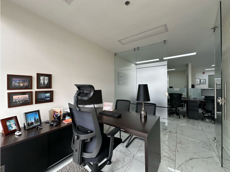 Venta o arriendo oficina 70 metros centro empresarial Maz espacios — foto 3