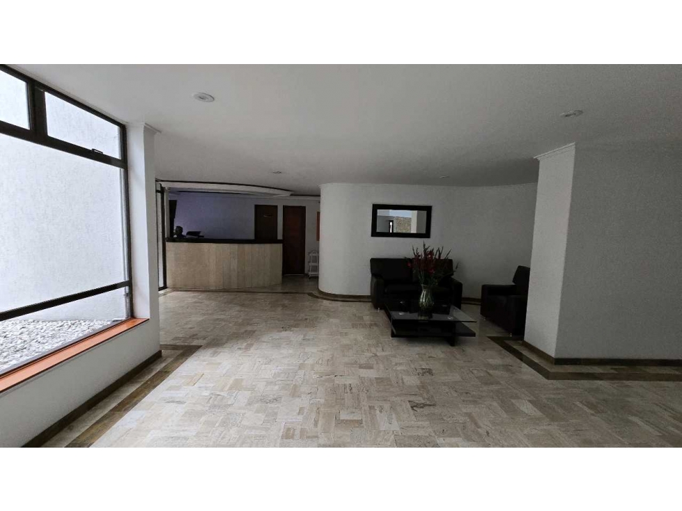 VENTA APARTAMENTO 300m2 REMODELADO EXTERIOR COUNTRY CLUB — foto 4