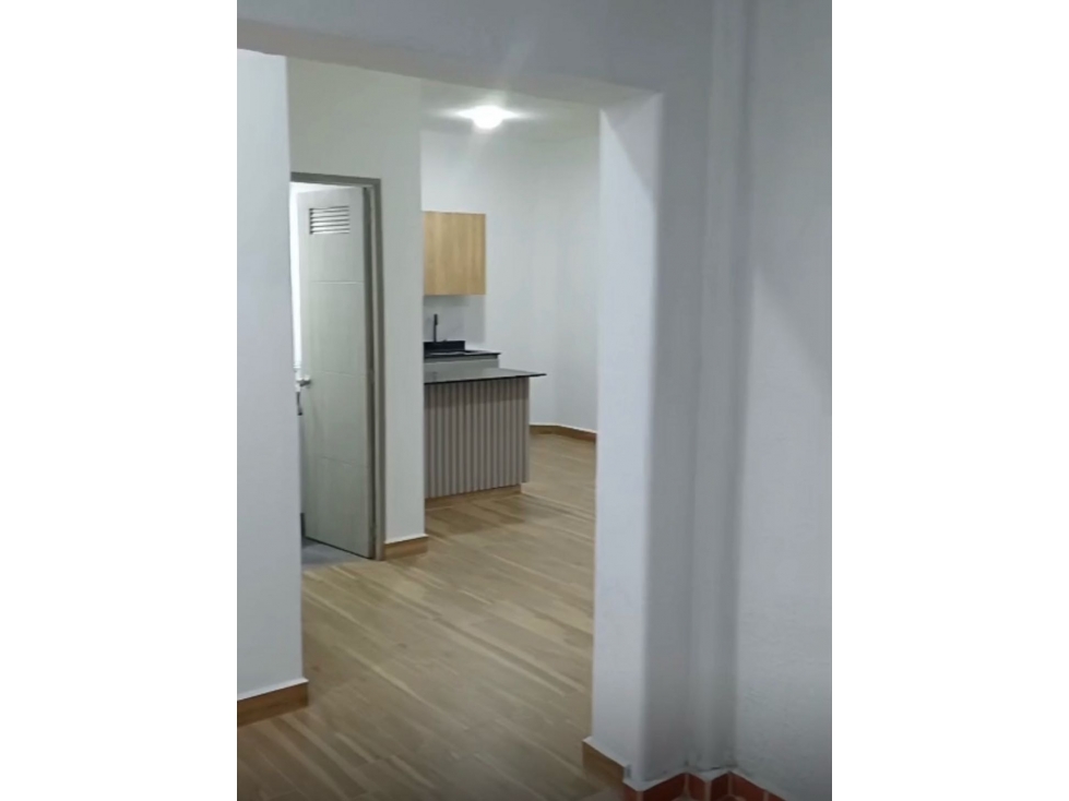 Venta o permuta CASA en LAURELES Santa Teresita - Primer piso — foto 3