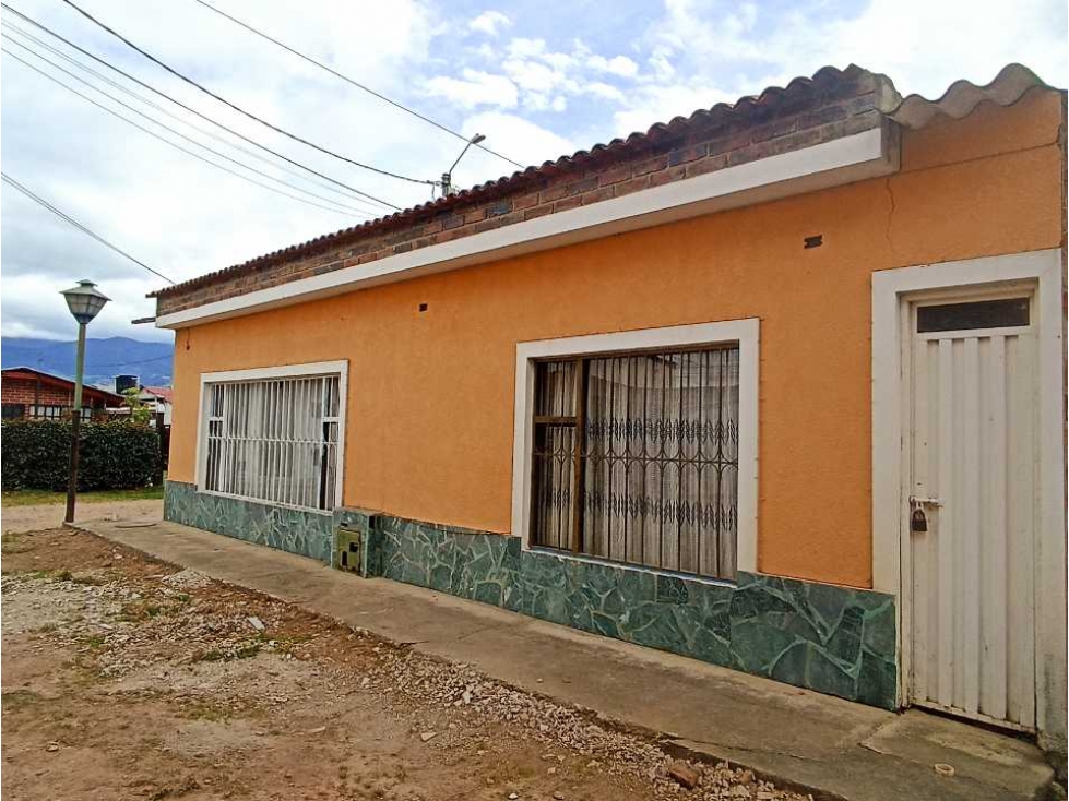 Venta casa,bodega y lote cubierto Zipa total 320 mtrs² - 3