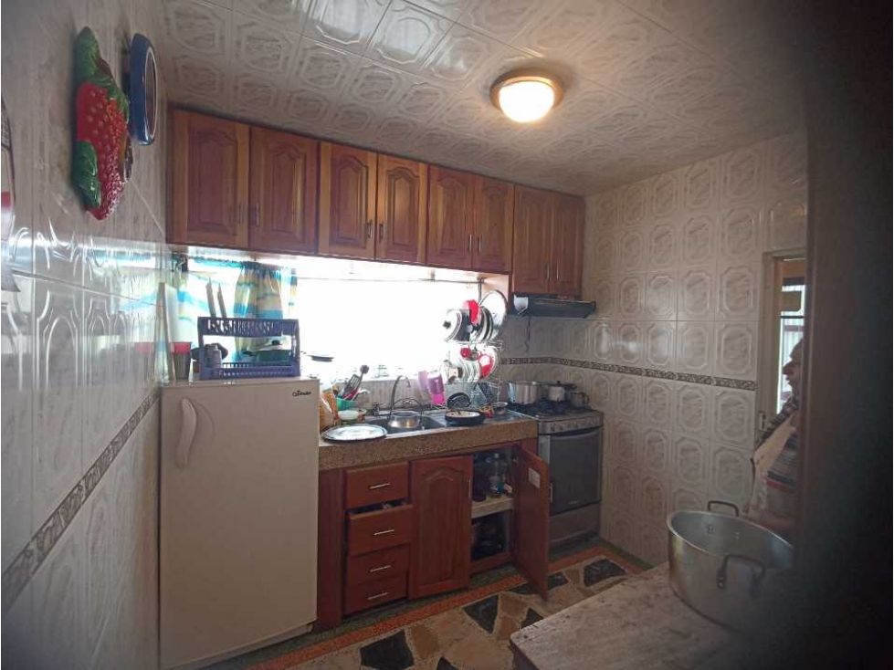 Venta casa,bodega y lote cubierto Zipa total 320 mtrs² - 5