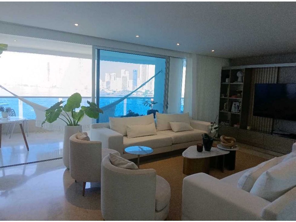 VENTA O PERMUTA DE APARTAMENTO SOBRE LA BAHIA DE MANGA — foto 3