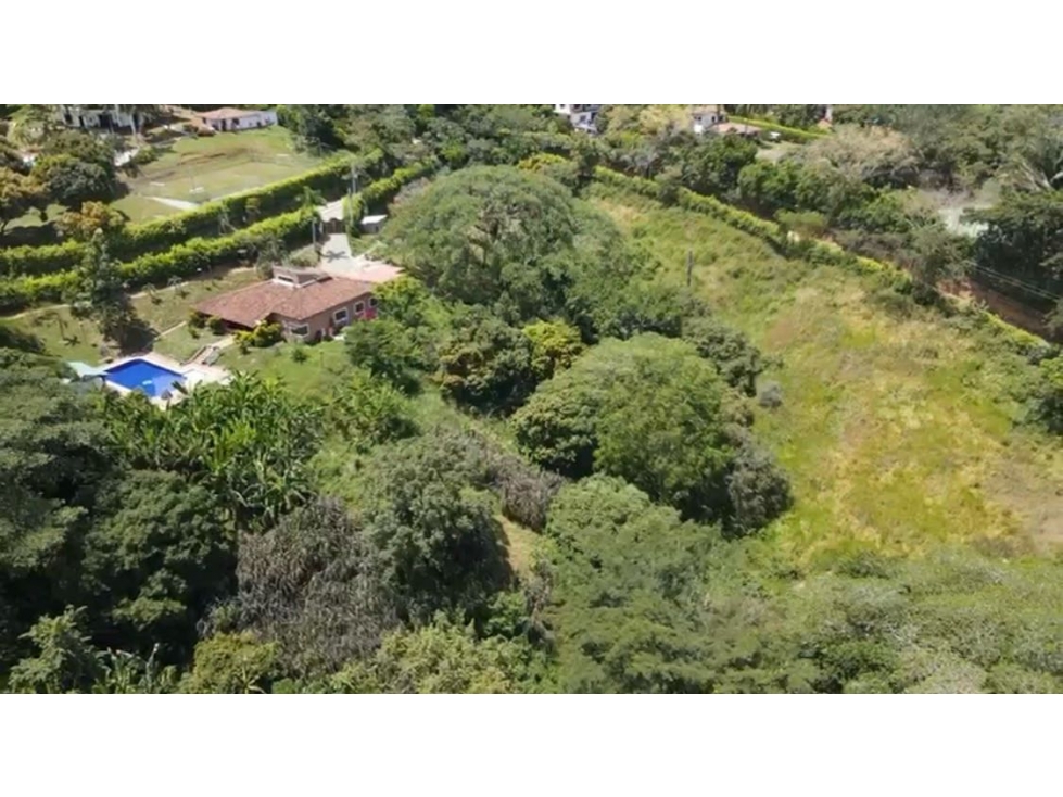Venta o permuta de FINCA en SAN JERÓNIMO con CABALLERIZAS