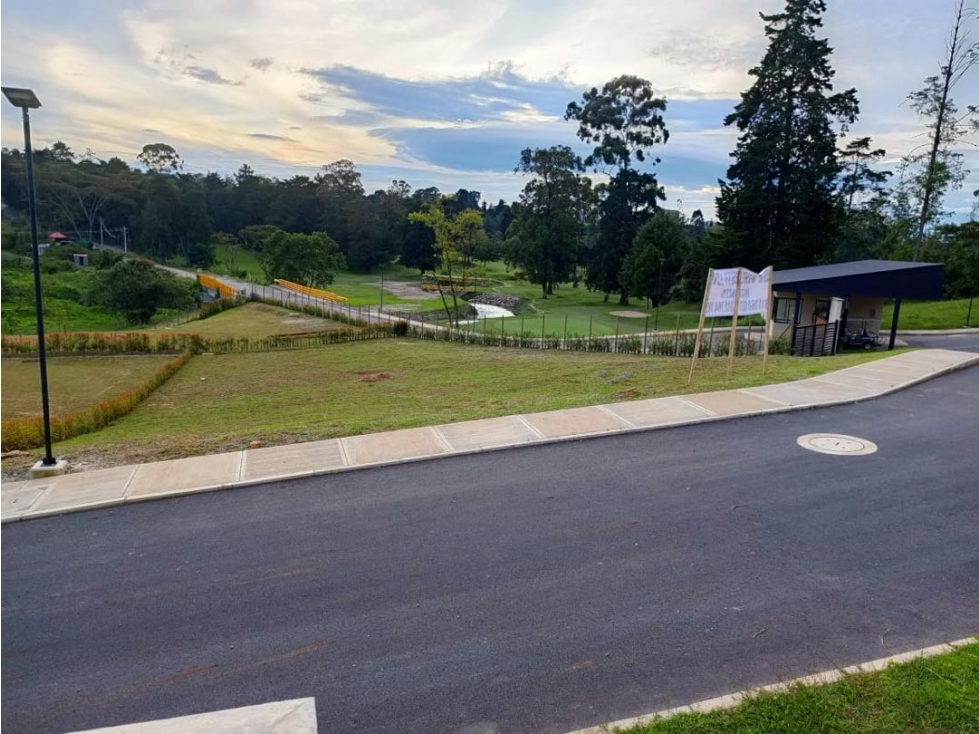 Venta o permuta de LOTE en RIONEGRO cerca al Club de Golf la Macarena — foto 4