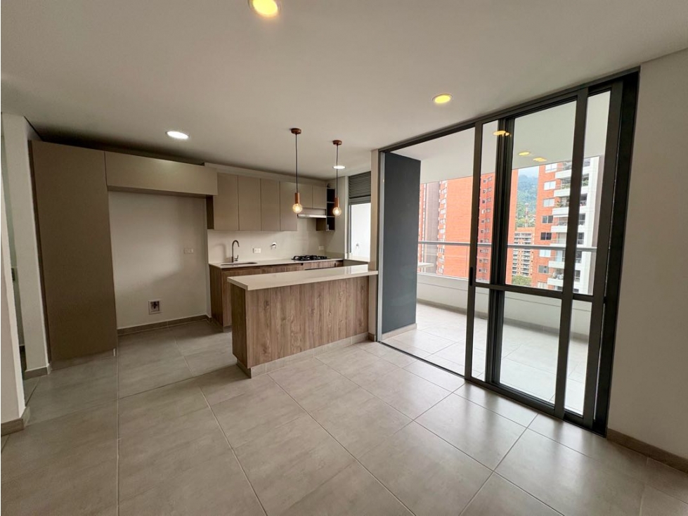 Venta o renta de apartamento de 105 m² en envigado loma de los mesa