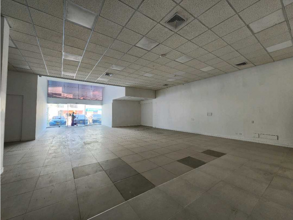 Venta o Renta Local Comercial - 4