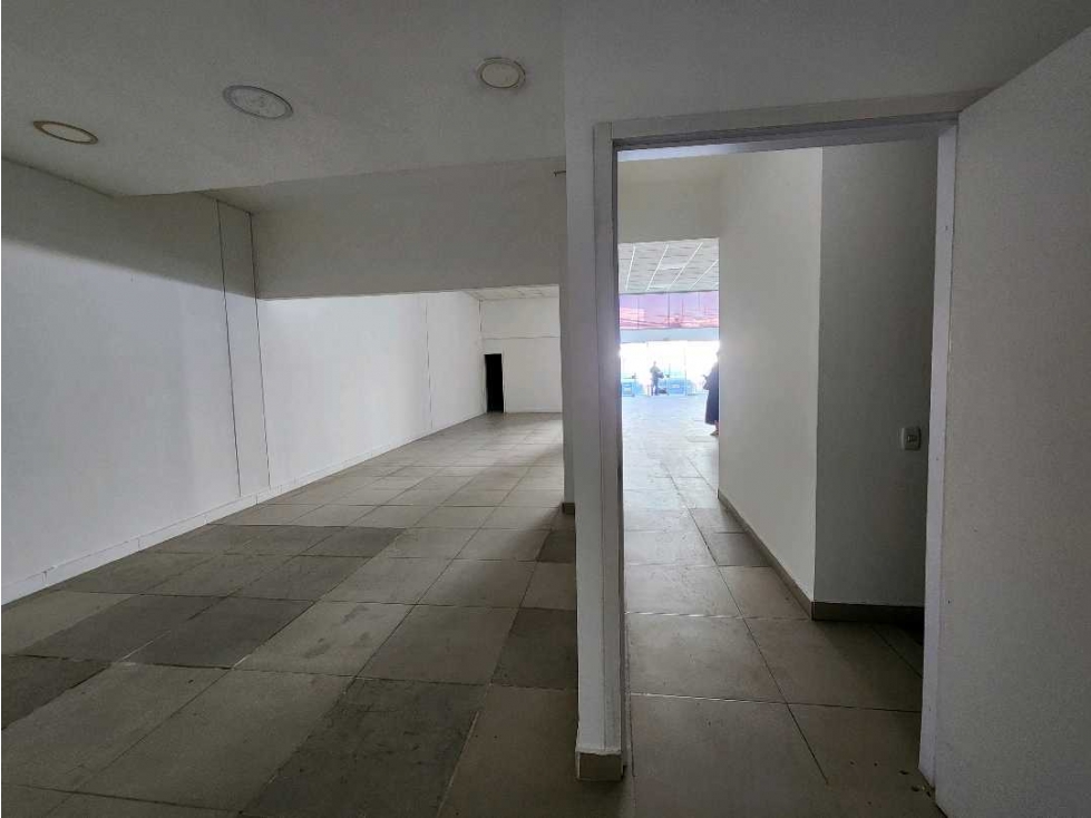 Venta o Renta Local Comercial - 6
