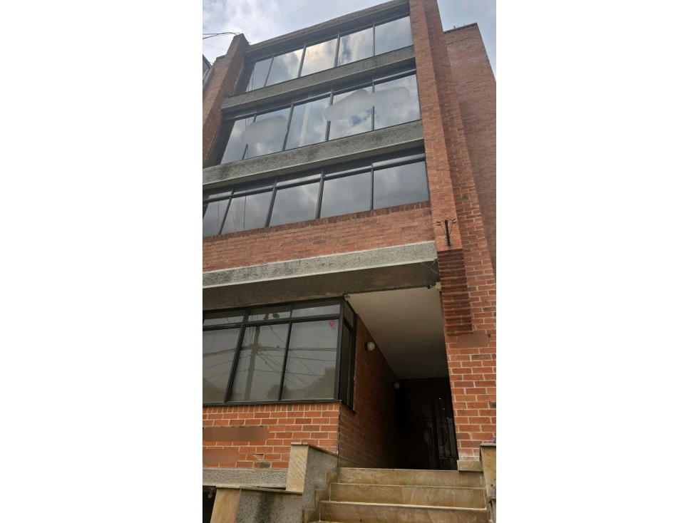 VENTA OFICINA 163m2 ZONA G exterior Quinta Camacho