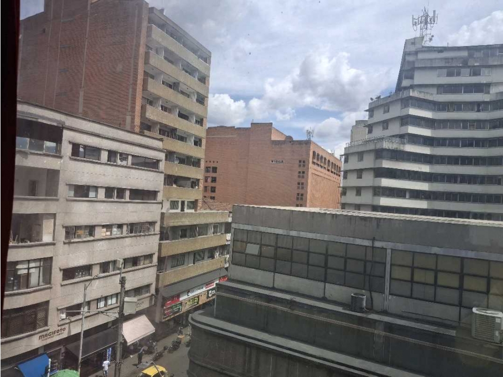 VENTA OFICINA - BODEGA EN CENTRO DE MEDELLÍN — foto 5