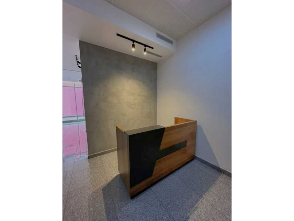 VENTA OFICINA CALLE 50 - EDF DE LUJO - 3