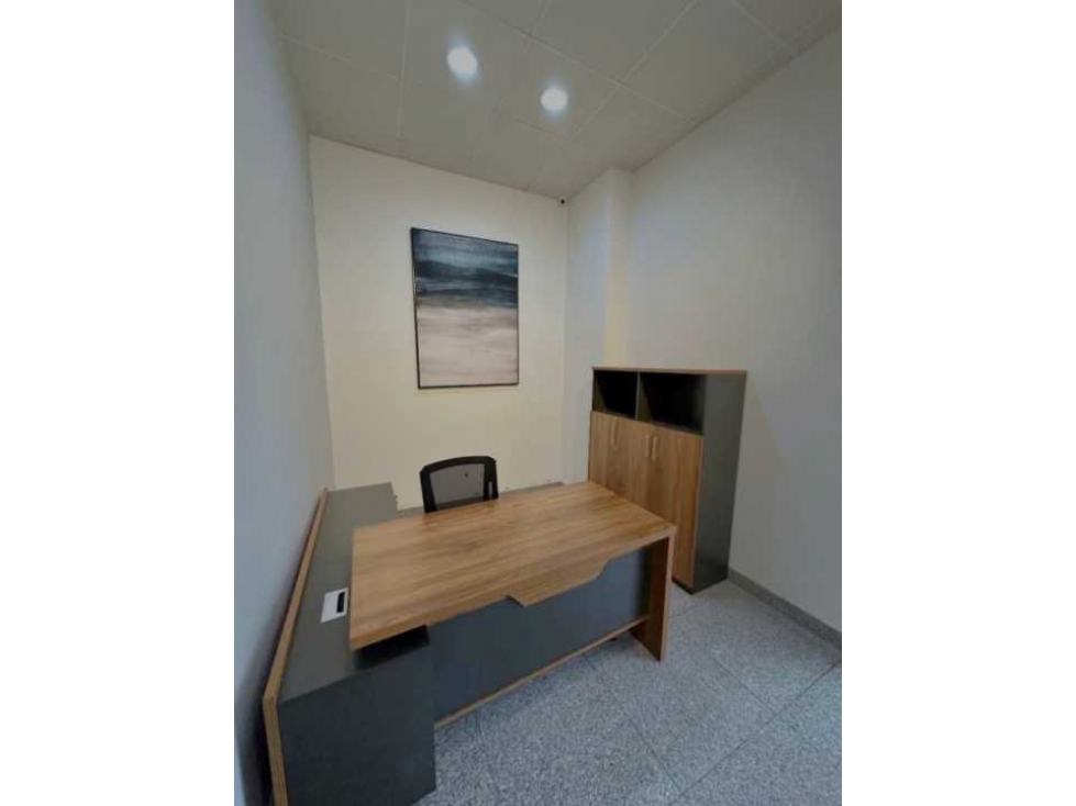 VENTA OFICINA CALLE 50 - EDF DE LUJO - 5