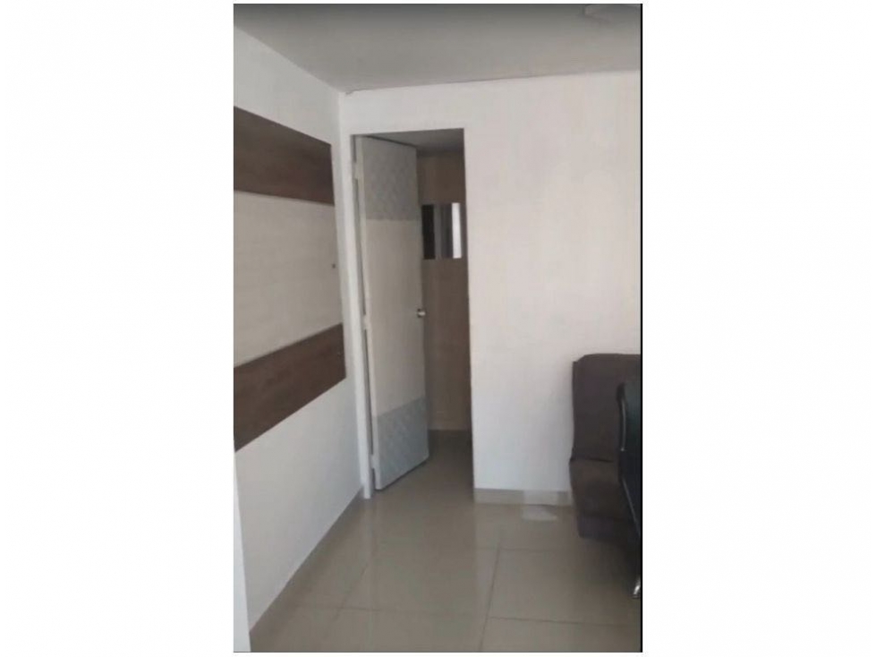 Venta OFICINA de 2 espacios cerca al CLUB MEDELLIN — foto 3
