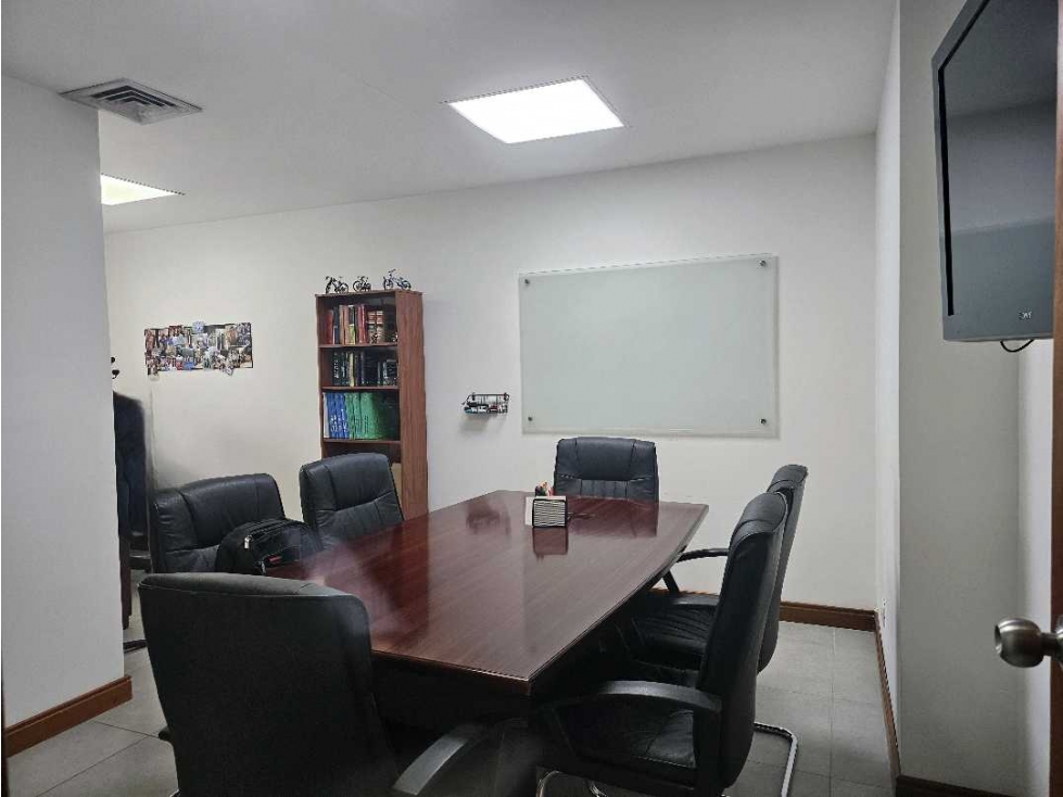 Venta Oficina con ubicación estratégica en la Aguacatala, el Poblado — foto 5