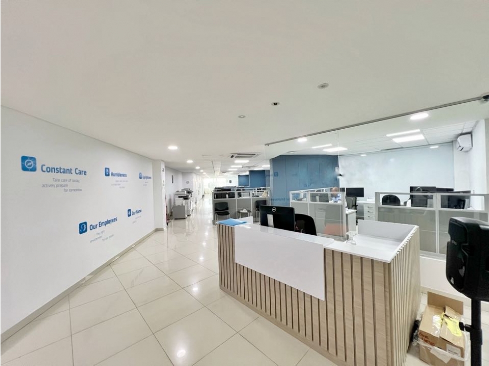 Venta oficina corporativa en edificio Twins Bay Manga Cartagena