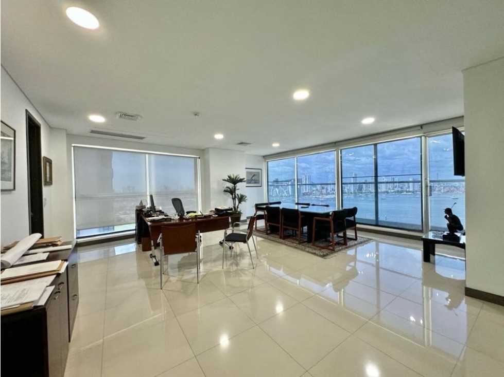 VENTA! Oficina en Cartagena! Edificio Grupo Area! - 4