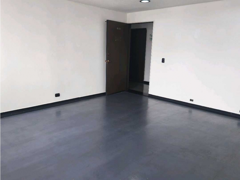 Venta oficina en el centro manizales COD10009584 — foto 6