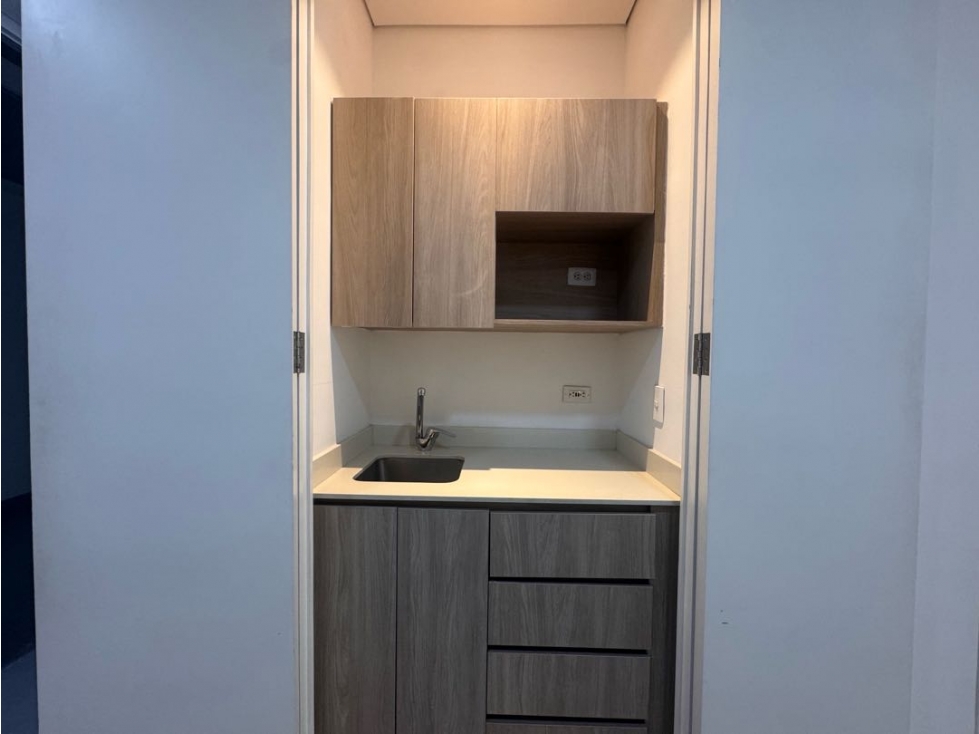 VENTA OFICINA LAS PALMAS, EL POBLADO, MEDELLÍN - 4