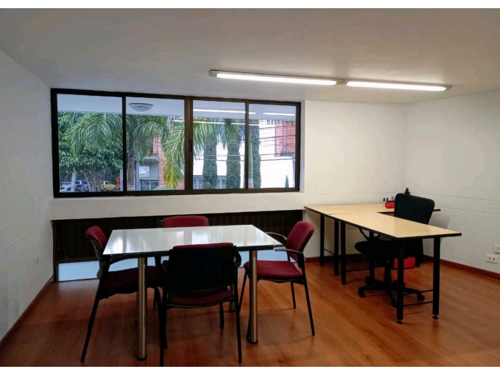 Venta oficina Laureles