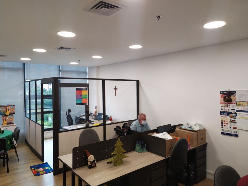 Venta oficina Milla de Oro Poblado Medellin - 2