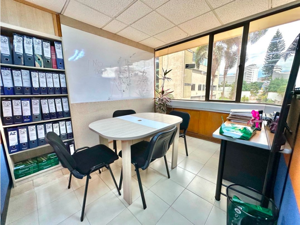 Venta Oficina Poblado Manila Medellin centro empresarial reconocido — foto 4