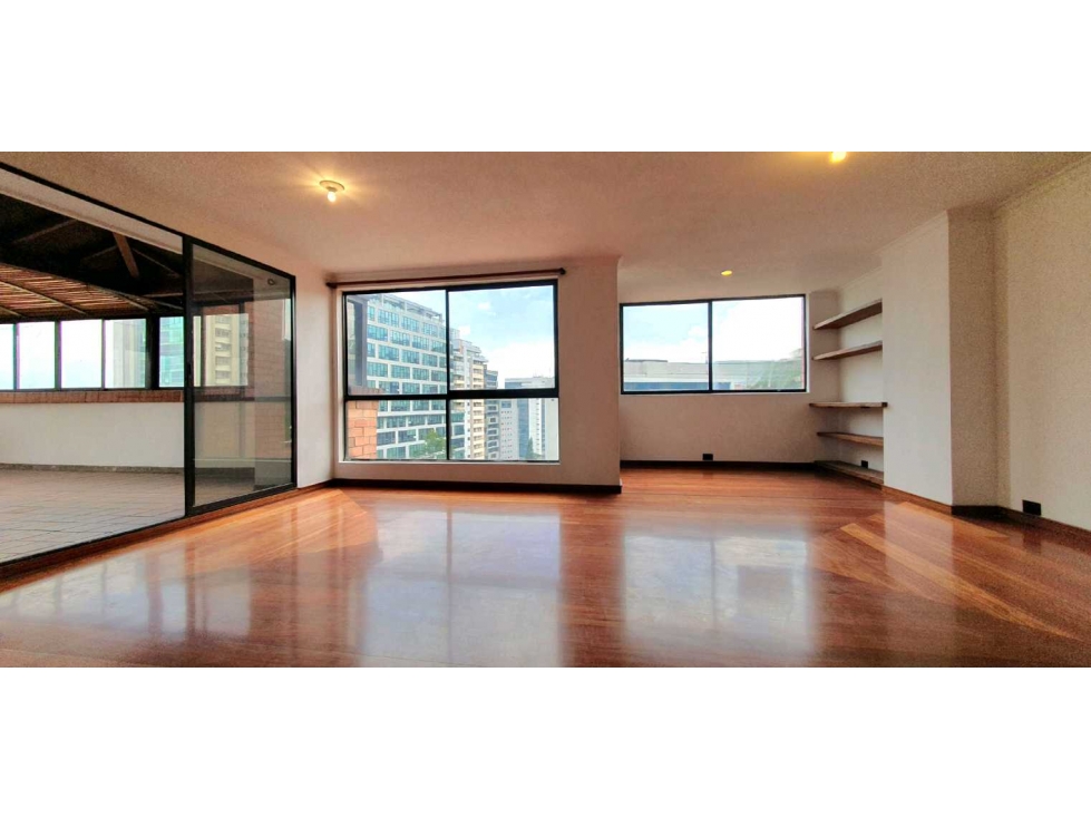Venta Pentahuse Dúplex sector Milla de Oro Medellín — foto 2