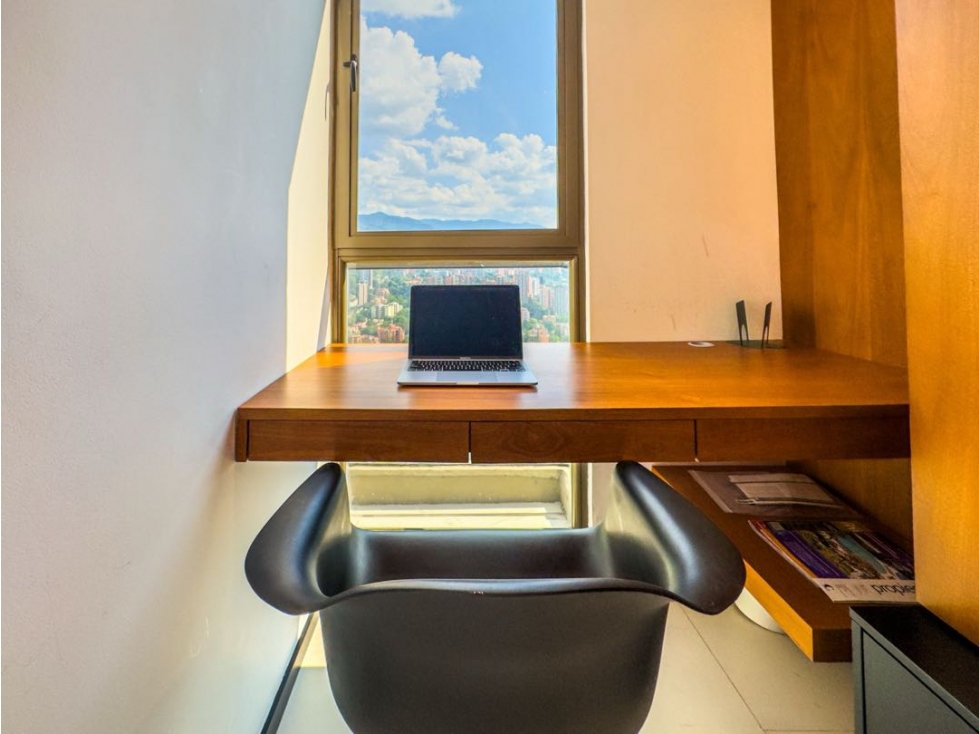 Venta Penthouse Amoblado con vista / Altos del Poblado — foto 6