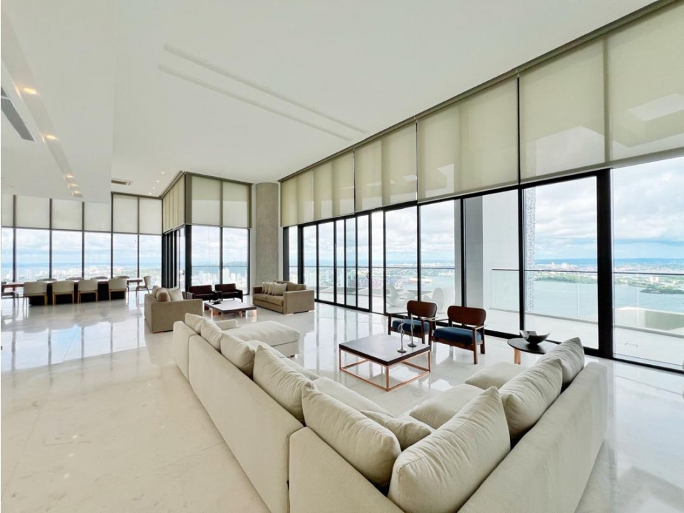 Venta penthouse de 4 habitaciones Portomarine Bocagrande Cartagena