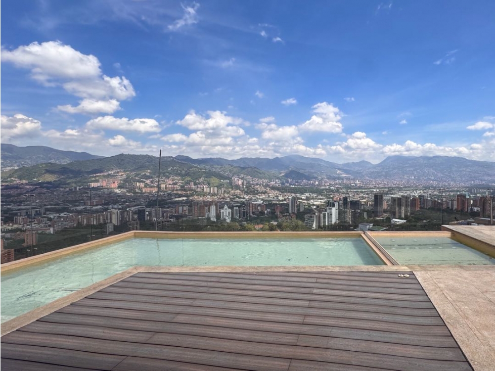 VENTA PENTHOUSE DUPLEX CON TERRAZA Y PISCINA, EL POBLADO, MEDELLÍN — foto 3