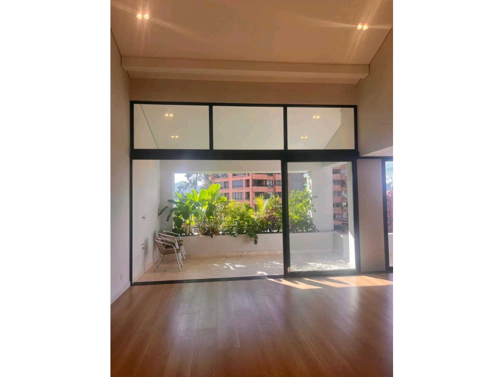 Venta penthouse duplex el Poblado, sector Catay,5 parqueaderos! — foto 4