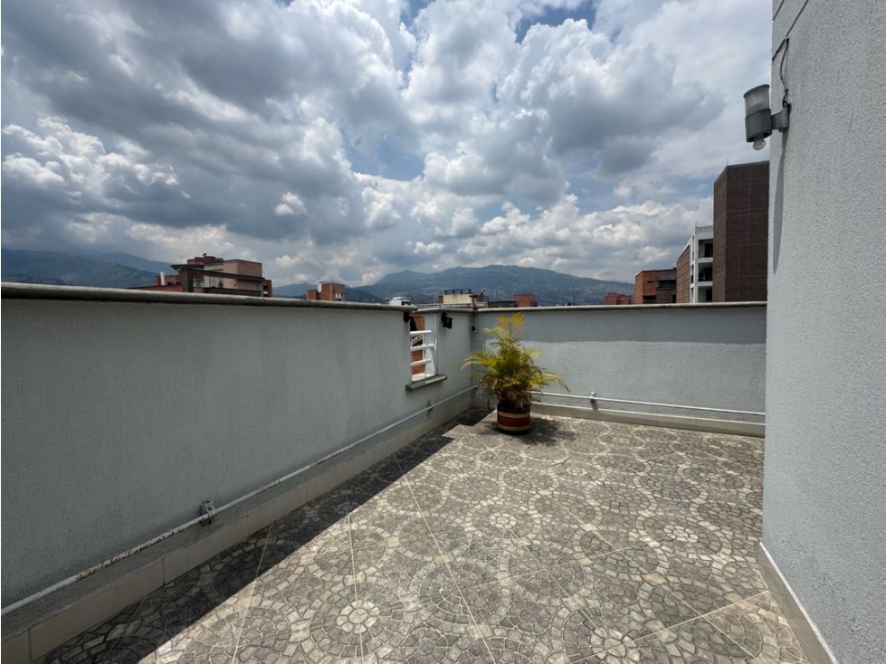 Venta pent-house dúplex, con balcones vista 360. Laureles. — foto 3