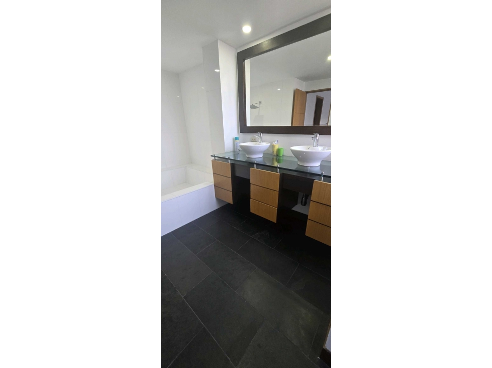 VENTA PENTHOUSE 314 m2 EL POBLADO SECTOR EL CAMPESTRE MEDELLIN — foto 4