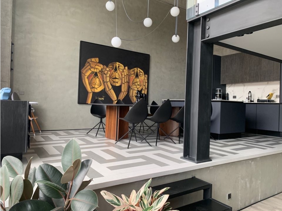 Venta penthouse en chico Reservado