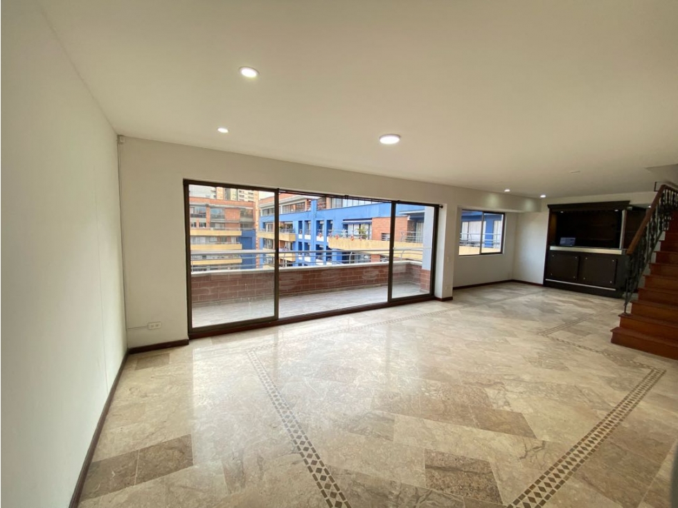 VENTA PENTHOUSE LOMA DE LOS BERNAL