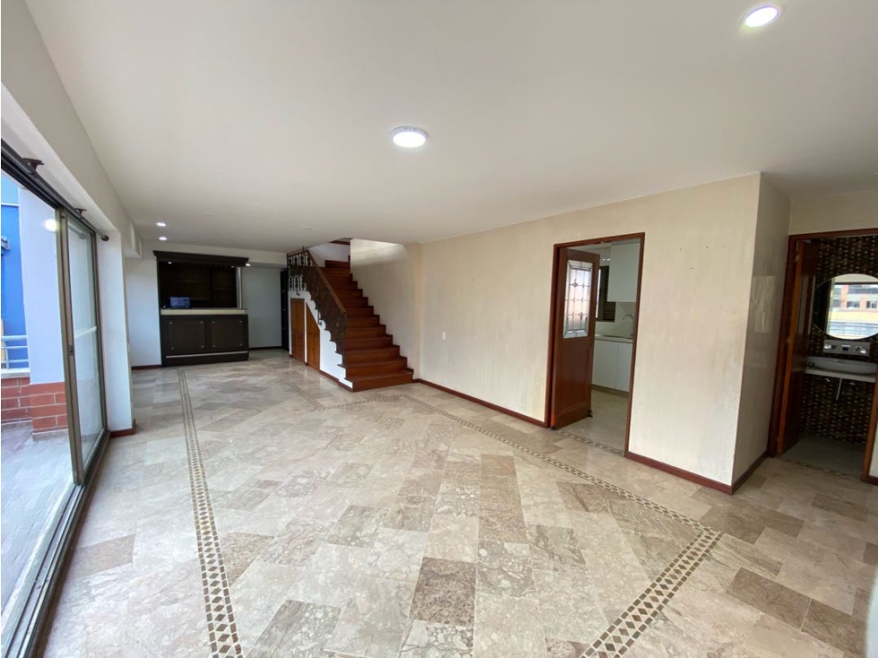 VENTA PENTHOUSE LOMA DE LOS BERNAL — foto 3
