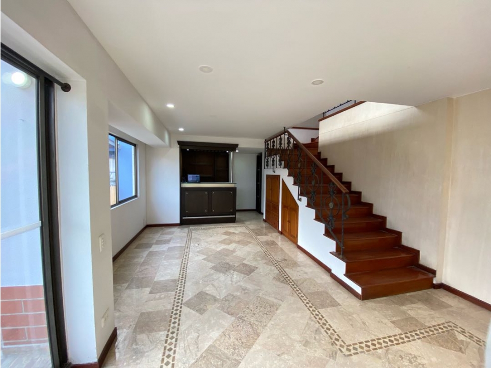 VENTA PENTHOUSE LOMA DE LOS BERNAL — foto 4
