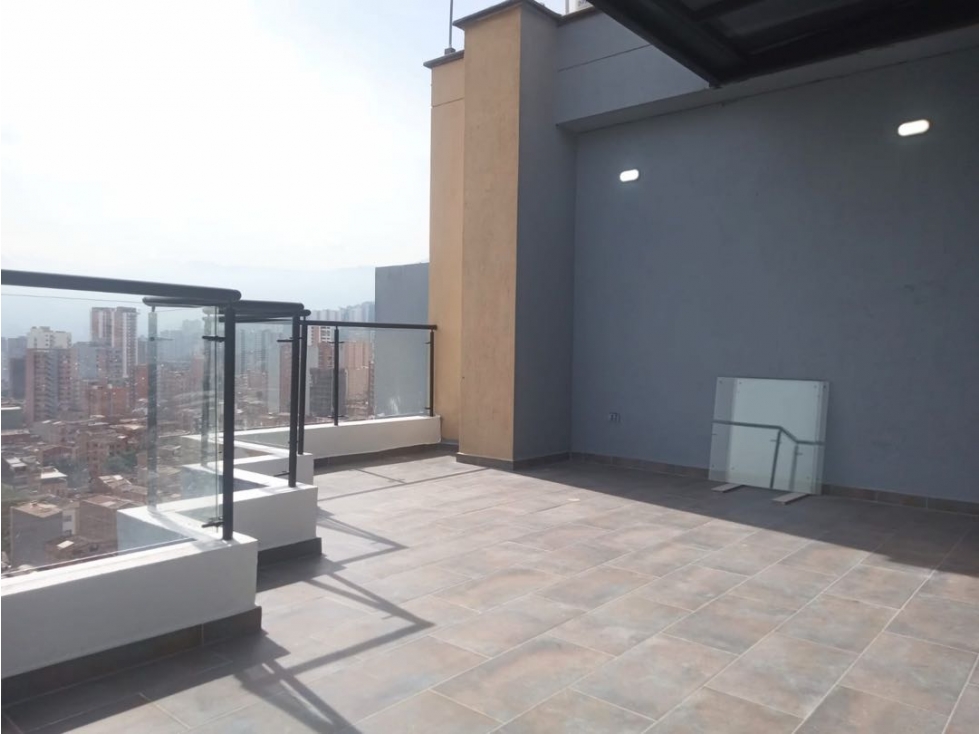 Venta o permuta PENTHOUSE NUEVO en SABANETA — foto 2