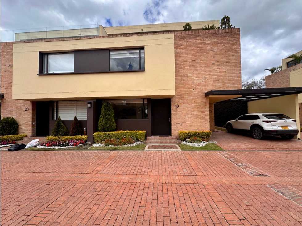 VENTA CASA CAMPESTRE CON CLUB HOUSE GUAIMARAL, BOGOTA — foto 3