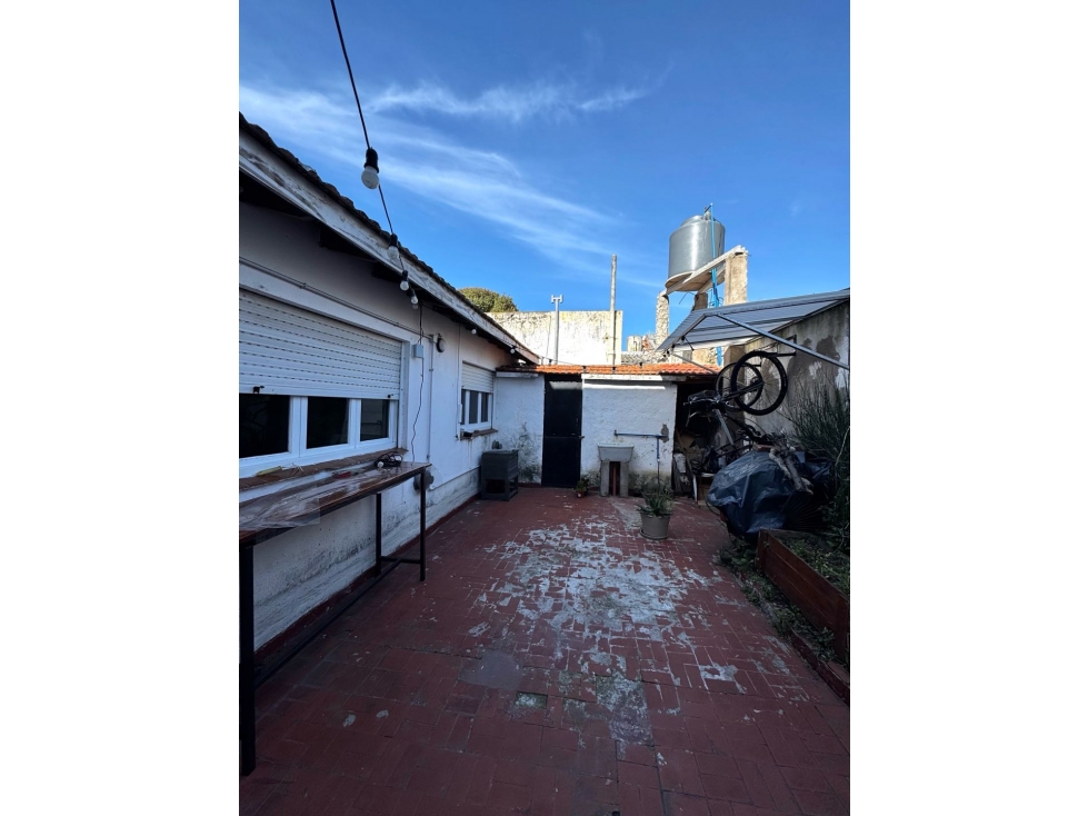 VENTA PH 3 AMB.RODEADO DE AMPLIO PATIO. BARRIO CHAUVIN - 6