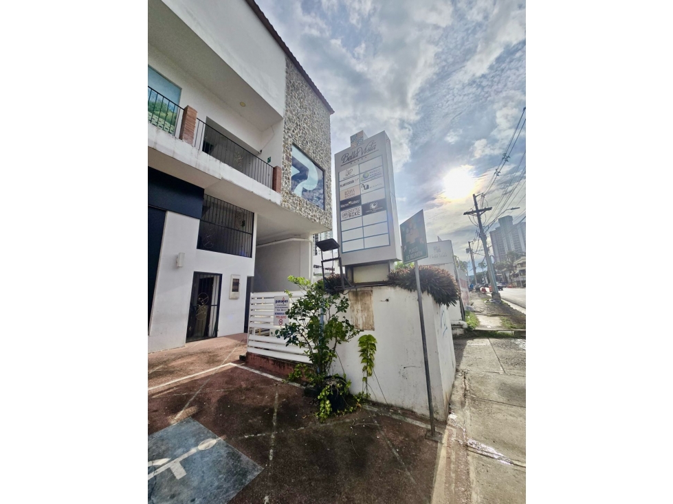 VENTA PLAZA COMERCIAL OPERANDO (EC) — foto 6
